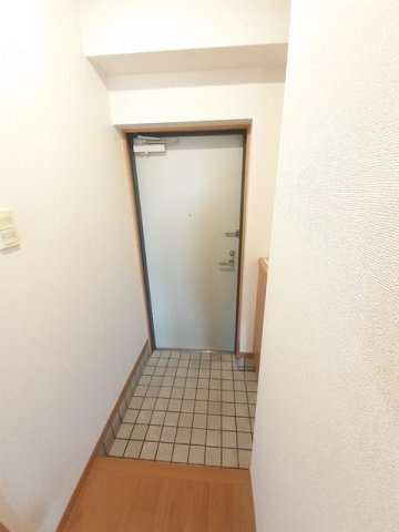 菊池郡菊陽町大字津久礼の賃貸マンションの玄関|ゆったりとした玄関です