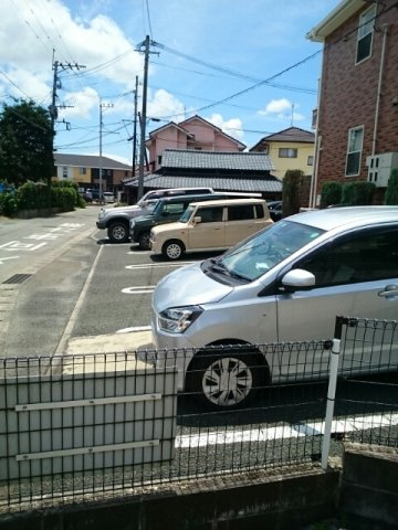 熊本市北区植木町岩野のアパートの駐車場|駐車場があります