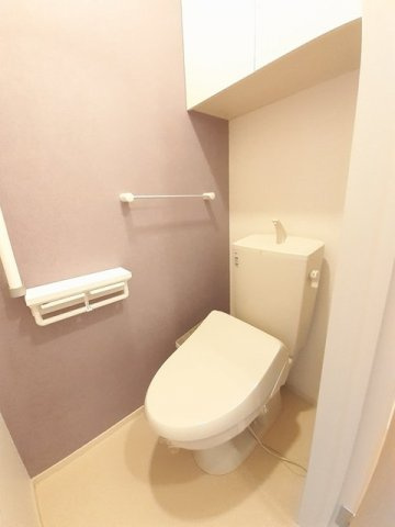 カーサ　デル・ソーレのトイレ|ゆったりとした空間のトイレです