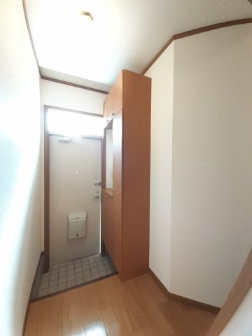 フルール・メゾン　Ｋの玄関|落ち着いた玄関です