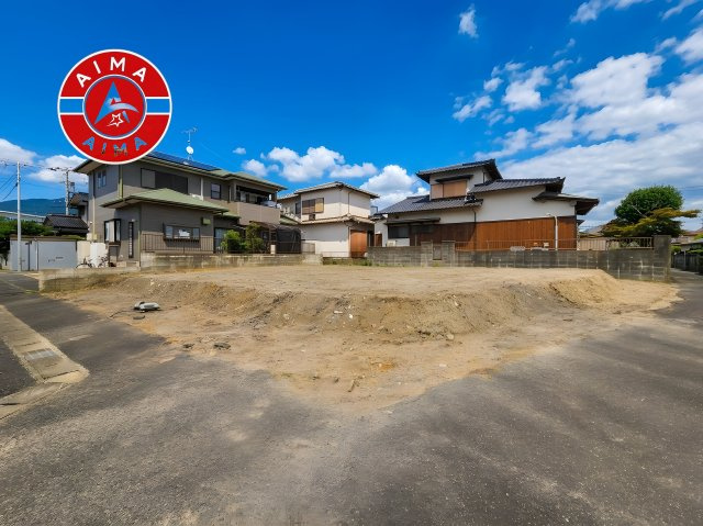 糟屋郡宇美町平和2丁目第5-2棟（2号棟）の前面道路含む現地写真|見学の時間などお気軽にお問い合わせ下さい。
