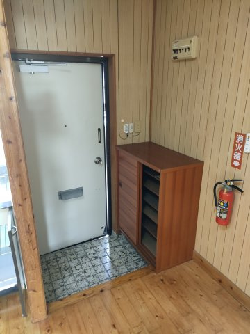 レジデンスながはまの玄関
