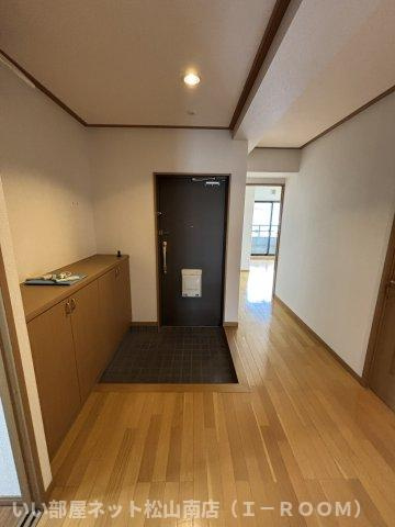 【玄関】 | プレジール道後