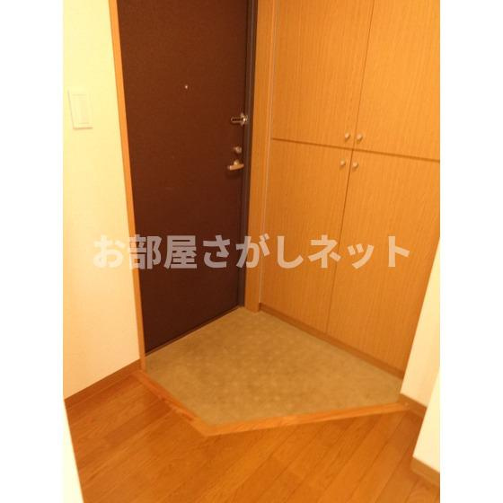 小宮ビルの玄関|玄関