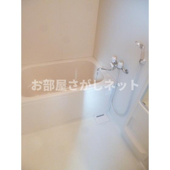 小宮ビルの浴室