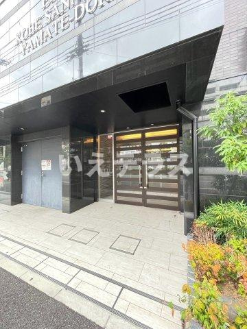 エスライズ神戸三宮山手通壱番館のエントランス