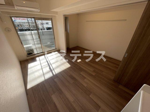 エスライズ神戸三宮山手通壱番館の居間・リビング