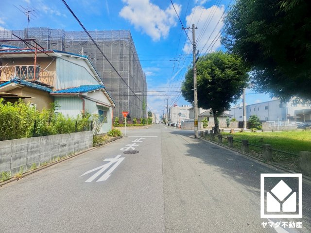 南区上鳥羽高畠町の前面道路含む現地写真