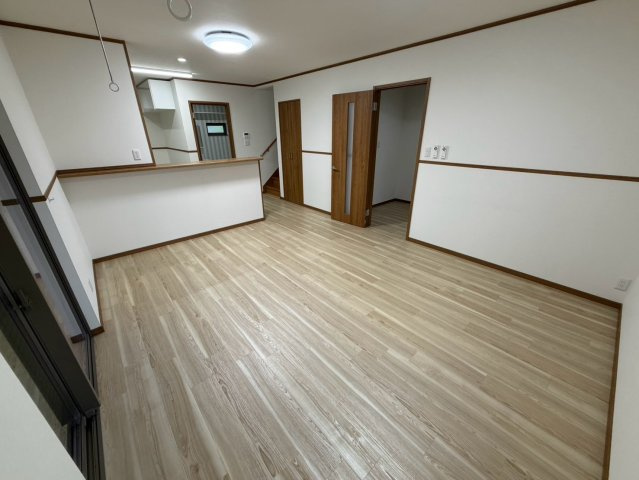 渡邉様戸建賃貸住宅の居間・リビング