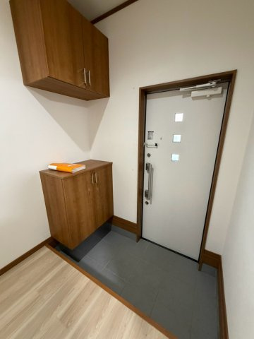 渡邉様戸建賃貸住宅の玄関