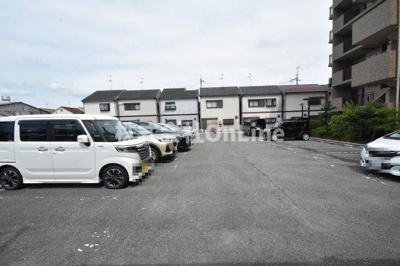 【駐車場】 | アディーレ八尾