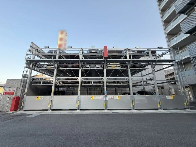 エスリード近江八幡鷹飼町の駐車場