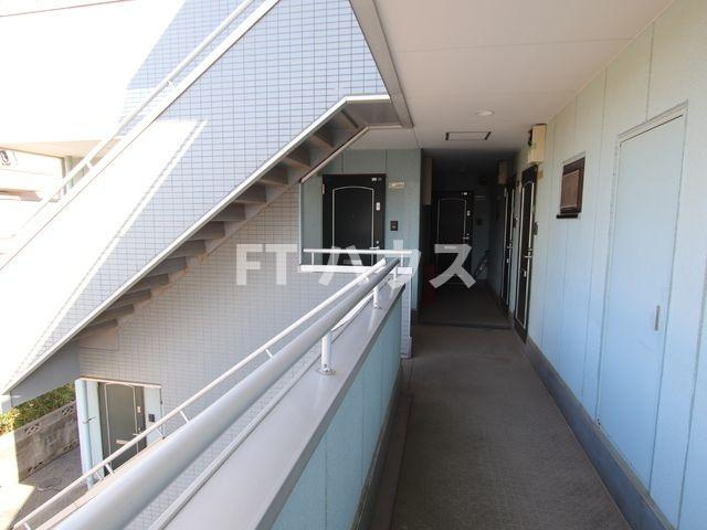 ドミールスズキ津田沼のバルコニー