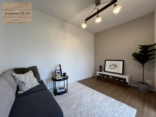 高槻市深沢本町　モデルハウスの居間・リビング|施工例