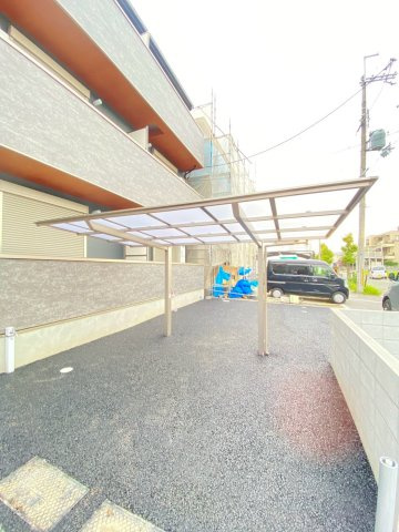 ティアラ豊川の駐車場