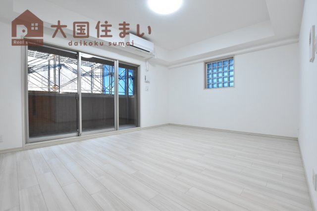 【洋室】 | グランカーサ難波元町