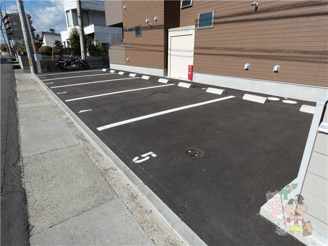 ＲＥＧＡＬＥＳＴ　ＳＫ　高柳の駐車場