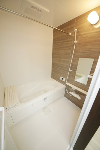 MAISONETTE LAND 長浦駅の居間・リビング