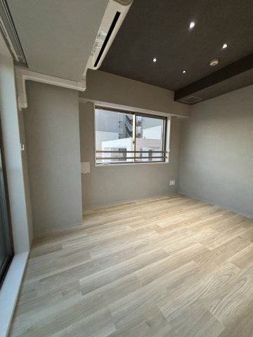 Belleviage Shinjukuの寝室|落ち着いた色調の寝室です