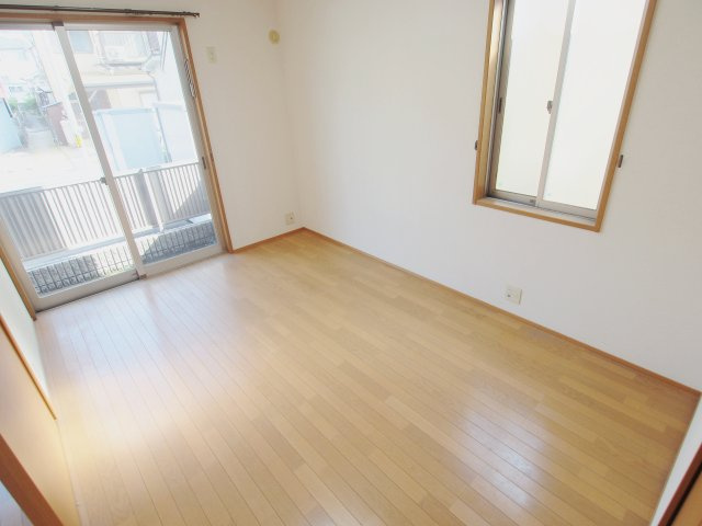広島市安芸区矢野西５丁目のアパートの居間・リビング