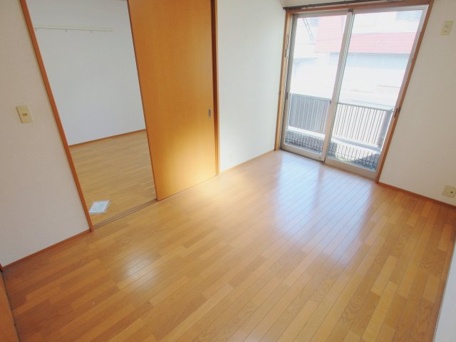 広島市安芸区矢野西５丁目のアパートの居間・リビング