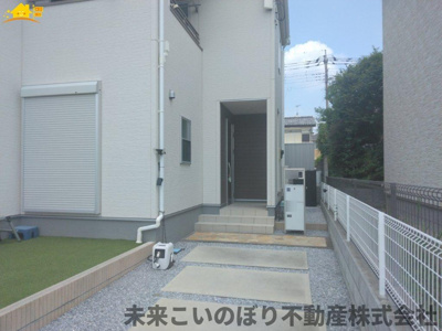 【玄関】 | 加須市花崎2丁目中古戸建て | 毎日通る玄関はこちらです