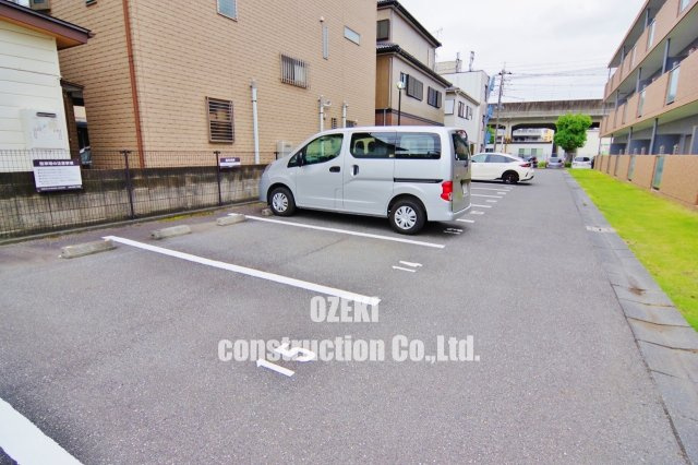Freesiaの駐車場