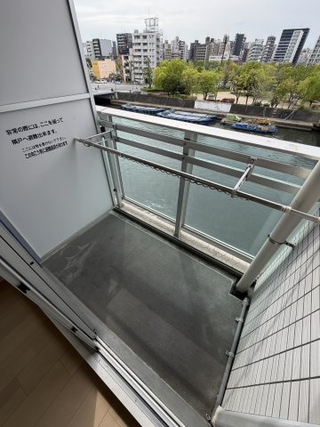 サムティ西長堀リバーフロントのバルコニー