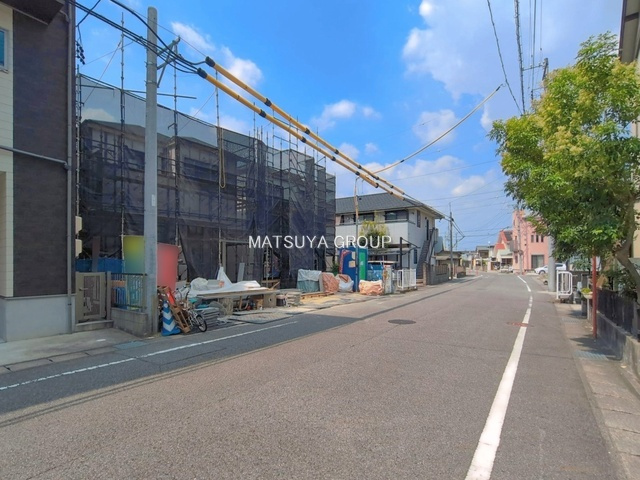 【前面道路含む現地写真】の画像