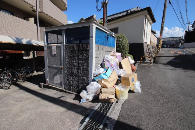 【設備】 | リビオ金剛 | 敷地内ゴミ捨場