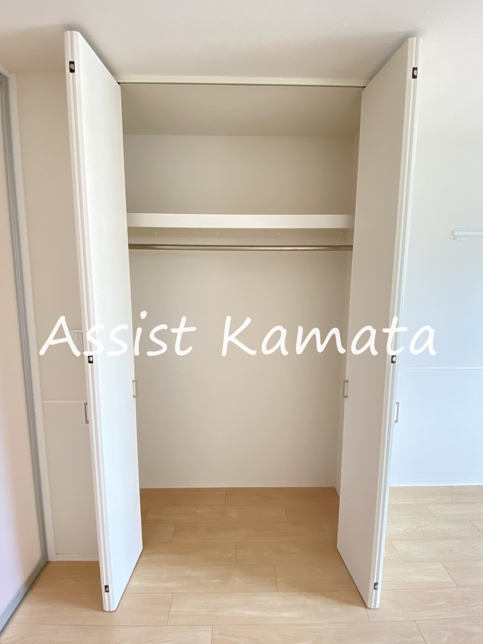 オーキッドの収納|写真は同タイプの別号室です
