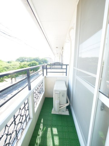 当新田ハイツのバルコニー