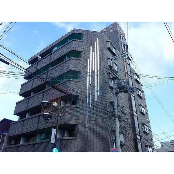 京阪グローリーハイツの外観