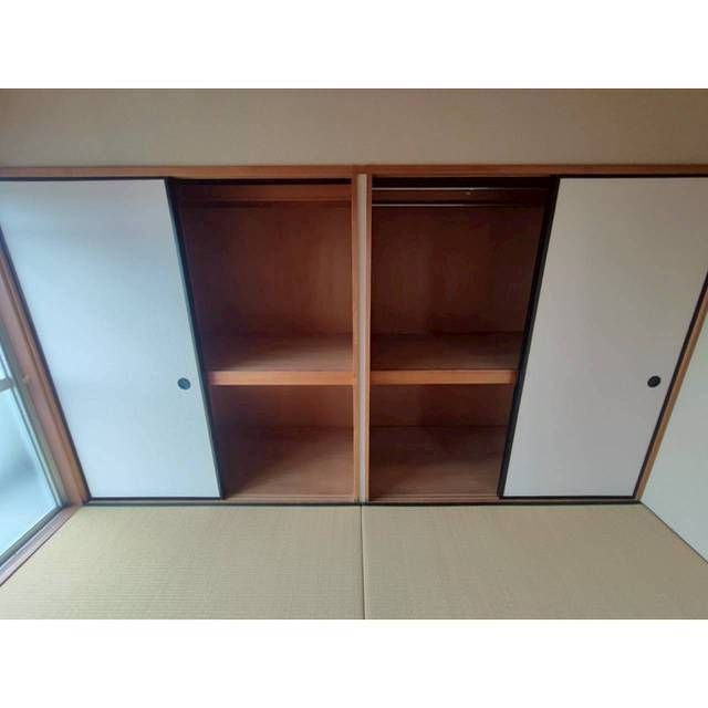 第一田口ビルの収納|こまごまとしたものを収納できそうですね