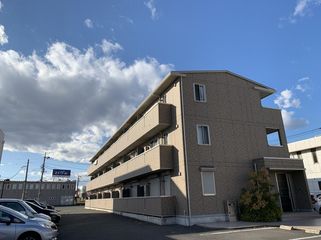 グランブリックの外観