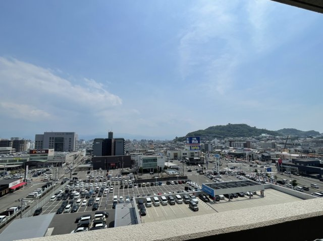 アルファスマート衣山の展望|最上階からの抜け感のある景色が、日々の疲れをリフレッシュさせ、住む悦びを毎日実感します。