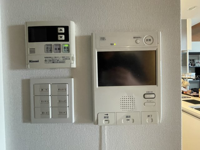 アルファスマート衣山の防犯設備|鮮明な映像で相手を確認できるため、不意の来客時も慌てずスマートに対応できる日常に。