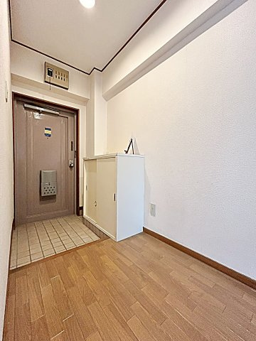 豊月マンションの玄関