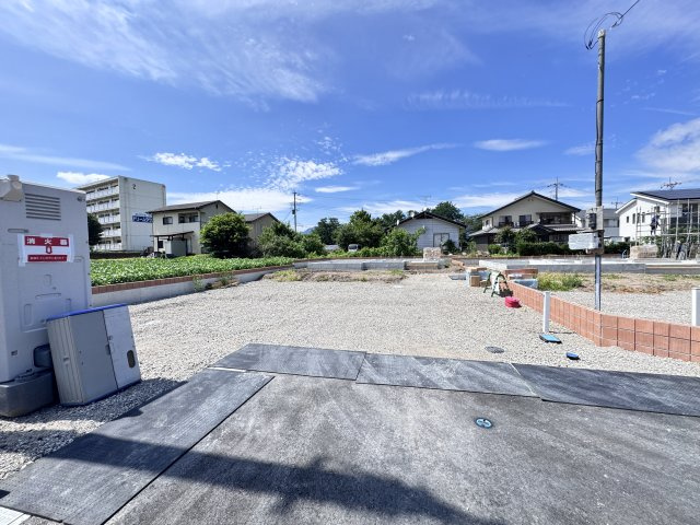 新築　渋川市金井第18　Livele Garden.S　１号棟の駐車場|現地写真　駐車スペースは並列4台分可能です！					
