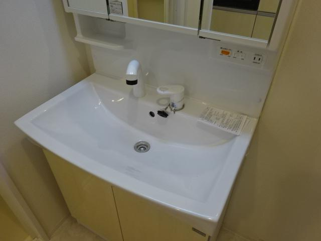 シャルムＭＩＹＡＫＥの洗面所|洗髪洗面化粧台