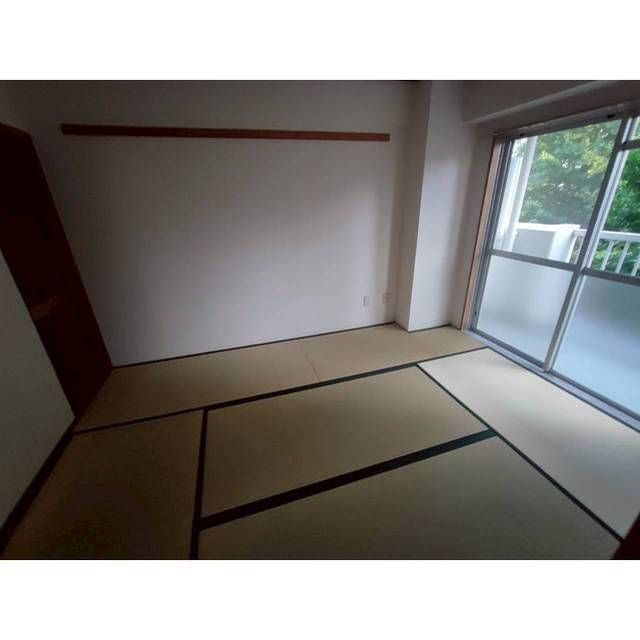 第二田口ビルの和室|和室がひろがる居住スペース