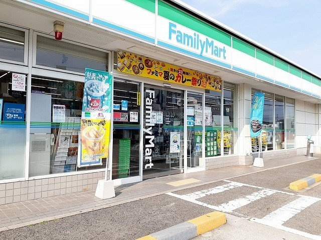 ベルク・スクウェア１号館の周辺|ファミリーマート　白水店まで550m