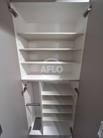 プレサンス天王寺デルニエの収納|プレサンス天王寺デルニエ　シューズボックス