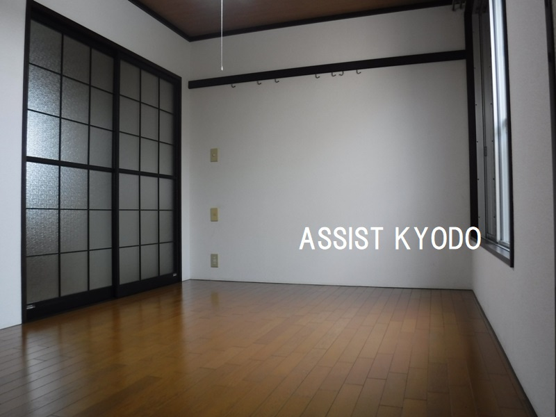アクアコーポの居間・リビング