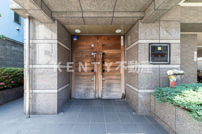 【エントランス】 | ルーブルナカノブイチバンカン | 建物の内部です