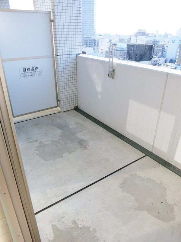 アールグレイスヒルのバルコニー|外からの目が気にならないバルコニーで洗濯物が干せます
