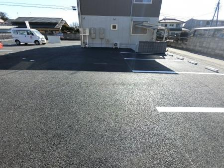メゾン　セジュール　Bの駐車場
