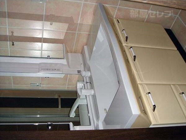 ビラ三秀山中の独立洗面台