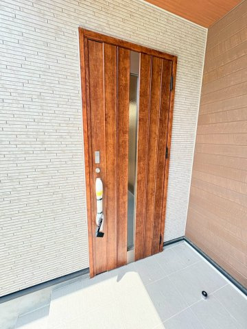 川越市日東町　新築分譲　西武新宿線『南大塚駅』徒歩29分　【大東西小学区】の玄関