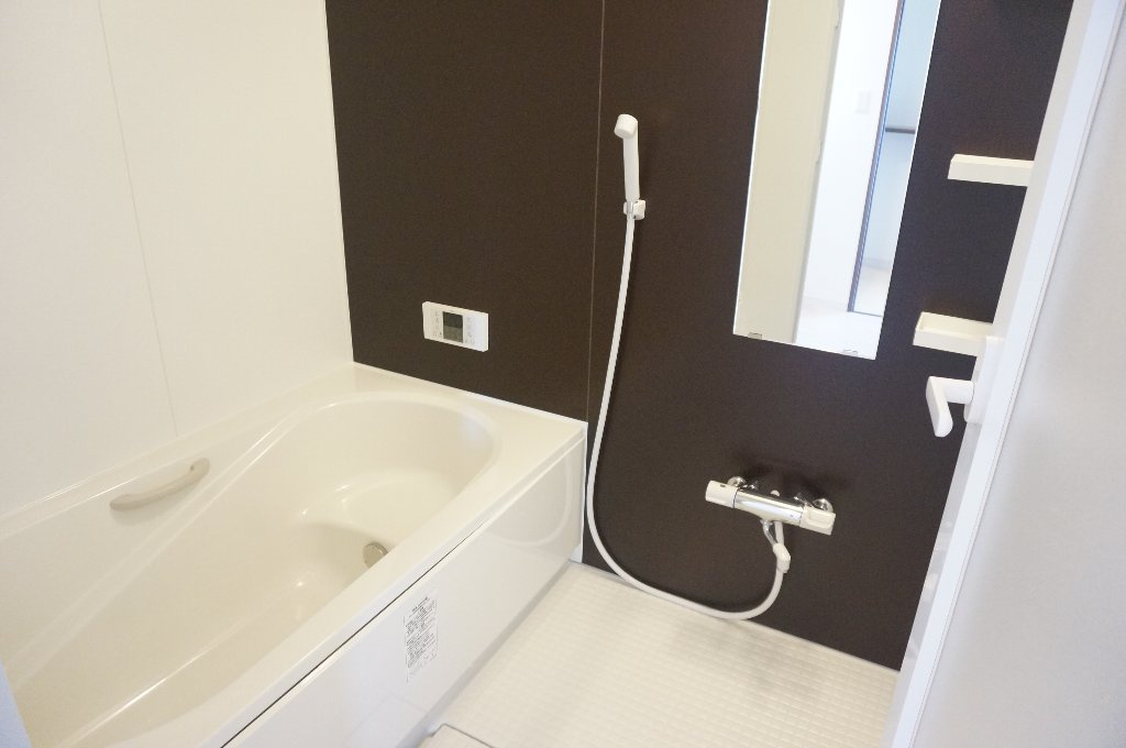 熊本市東区月出４丁目の賃貸マンションの浴室